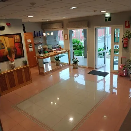 Hotel La Guindal 2*